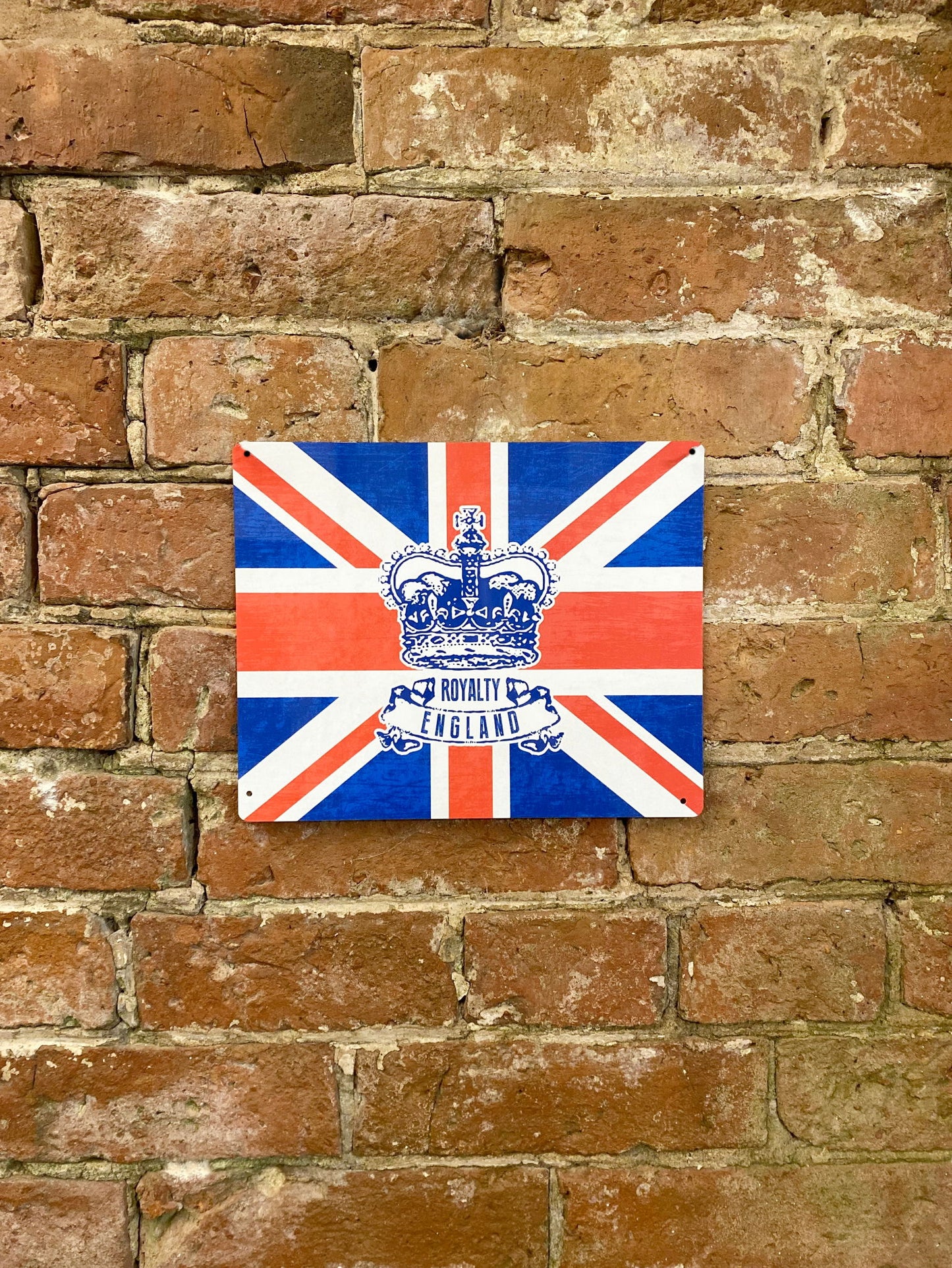 Metal Advertising Wall Sign - Grunge British With Crown